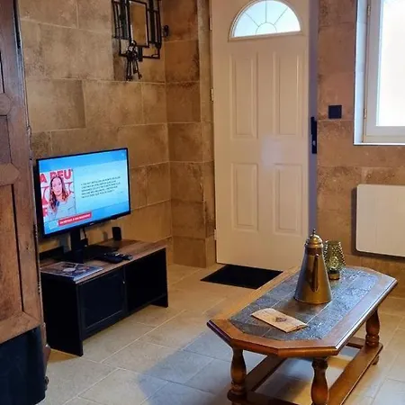 Le Quai Des Sorciers Apartamento *